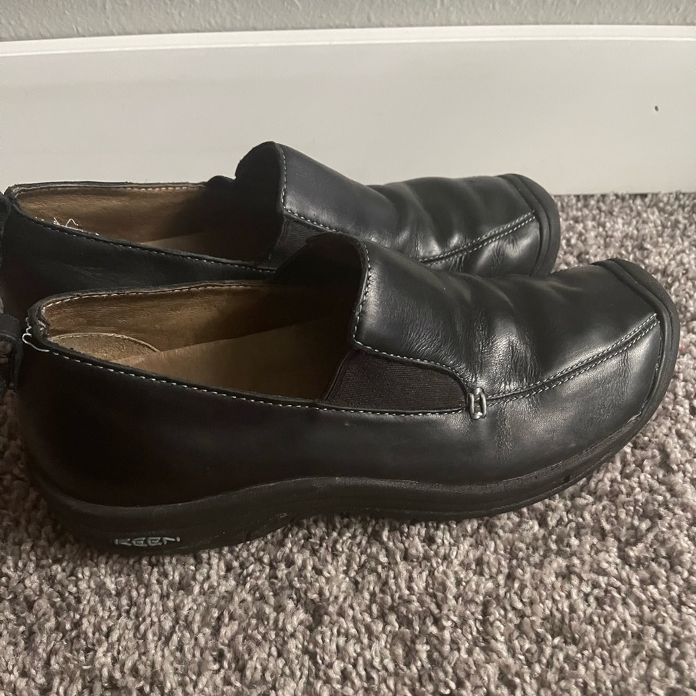 Women’s Keen 7.5 Slip-Ons